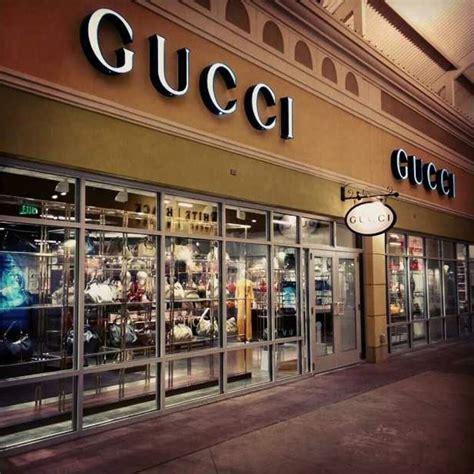 gucci store near me men.